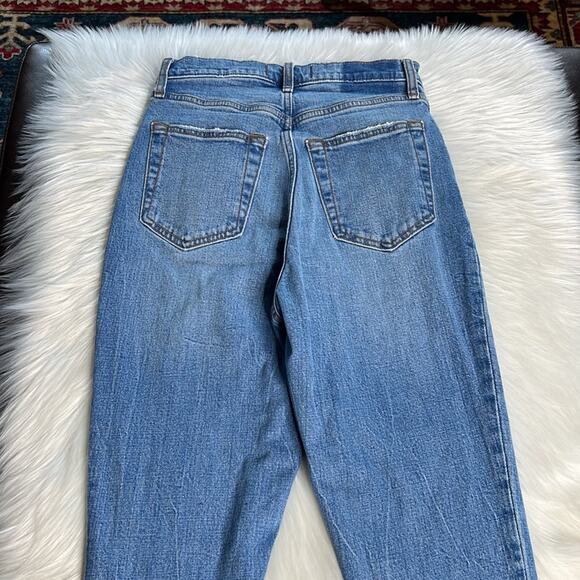 Abercrombie The 90’s Slim Straight Ultra High Rise Jeans - Picture 7 of 7